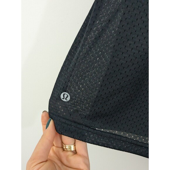 Lululemon Relaxed-Fit Mesh Training Short 8" Inseam Black Size 6 Modest Gym - Picture 7 of 8